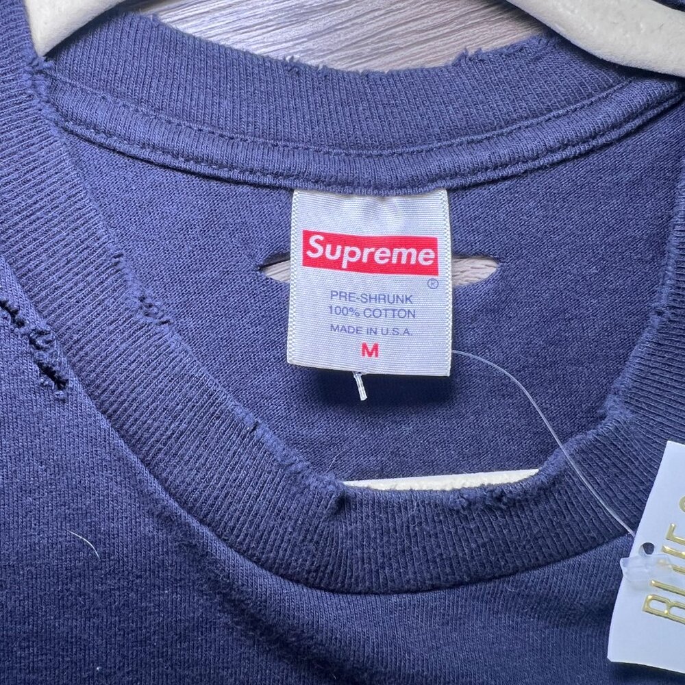 Supreme T-Shirt - Picture 7 of 7